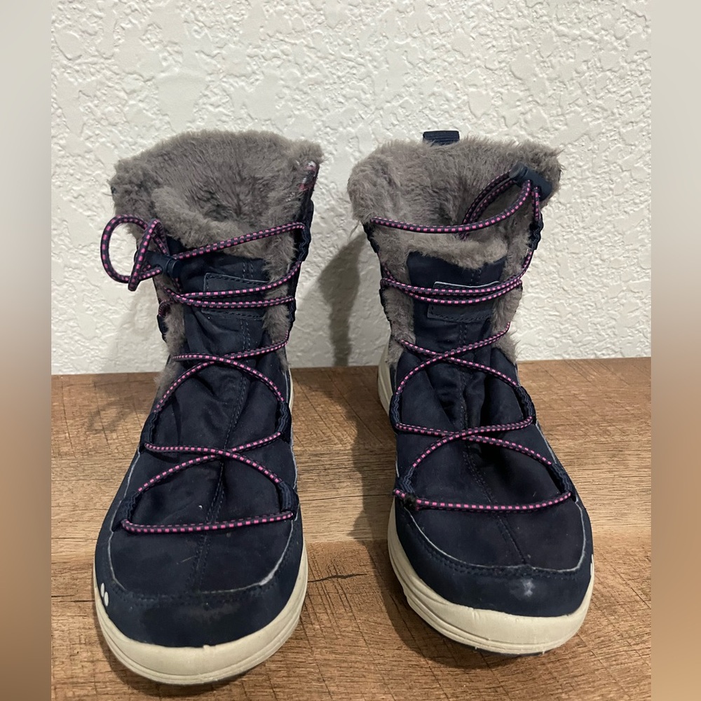Ryka Navy Winter Boots - Size XS